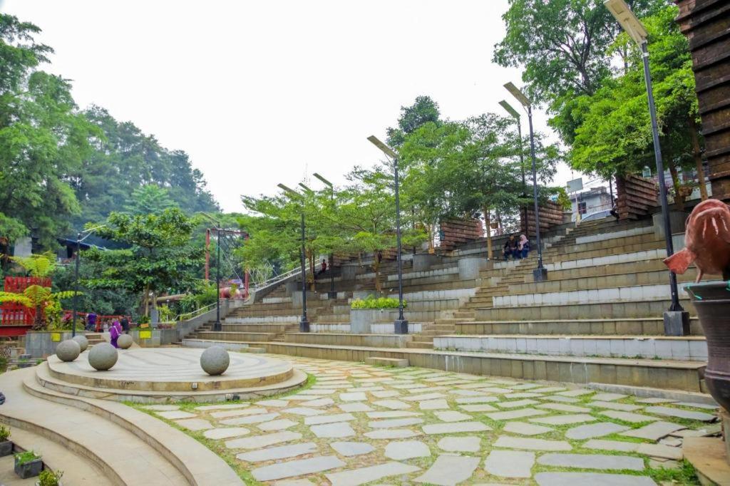 Marbella Hotel Dago Bandung Exterior photo