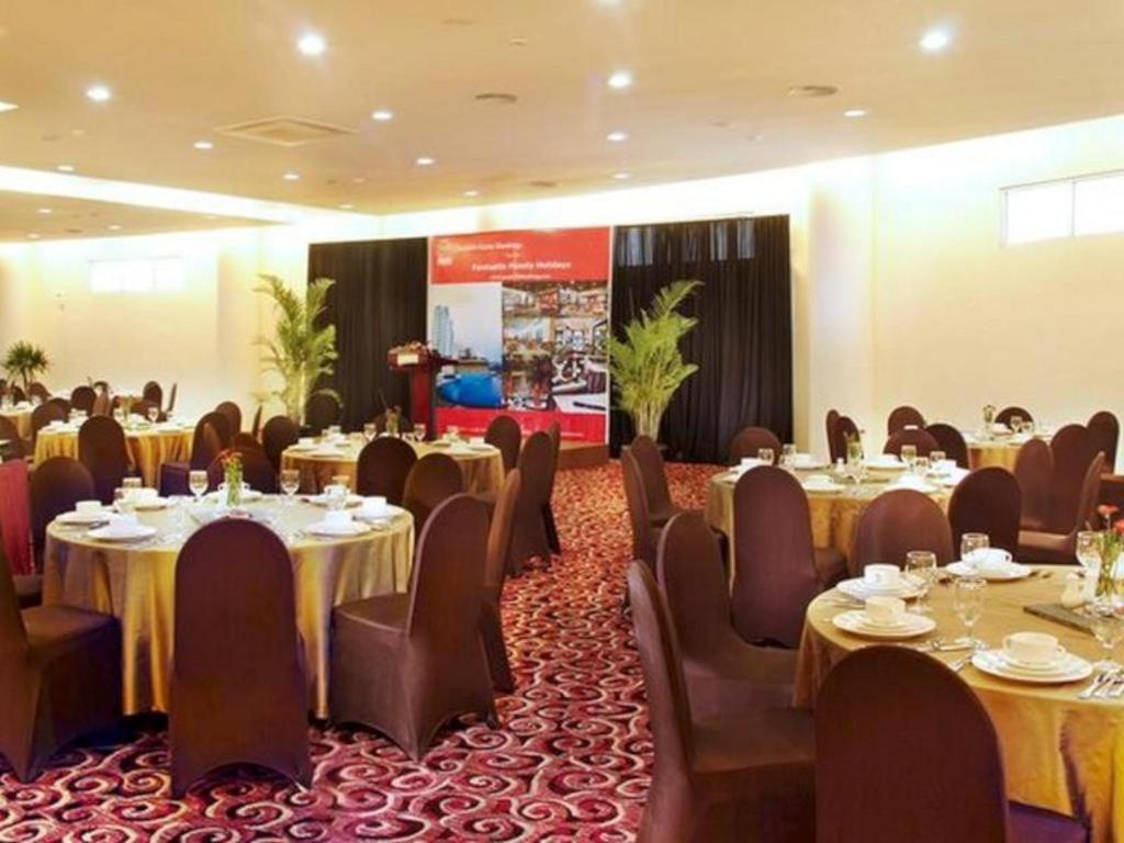 Marbella Hotel Dago Bandung Exterior photo