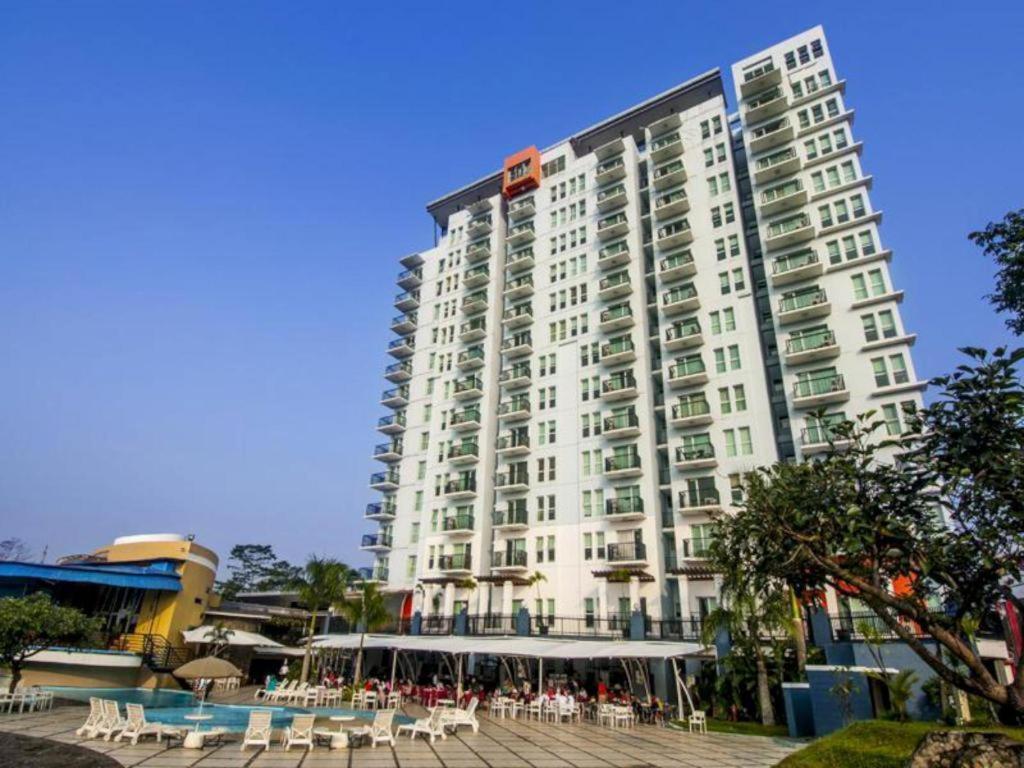 Marbella Hotel Dago Bandung Exterior photo