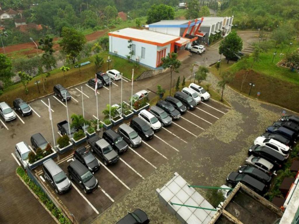 Marbella Hotel Dago Bandung Exterior photo