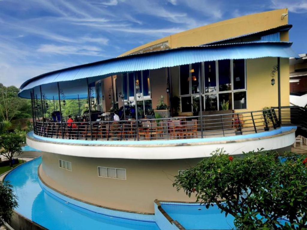 Marbella Hotel Dago Bandung Exterior photo